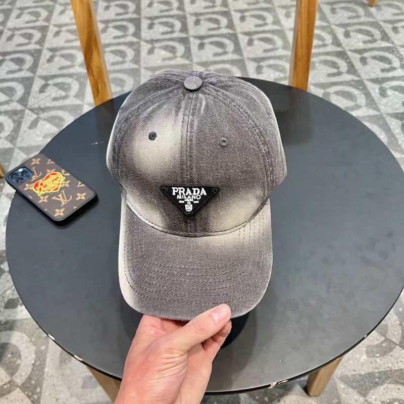 Prada cap (36)