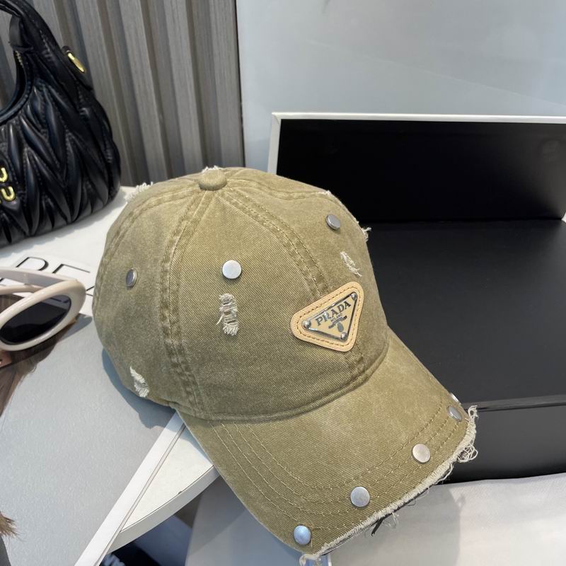Prada cap (38)