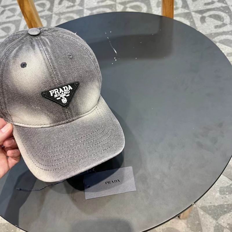 Prada cap (41)