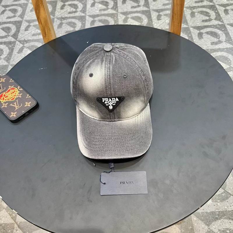 Prada cap (44)
