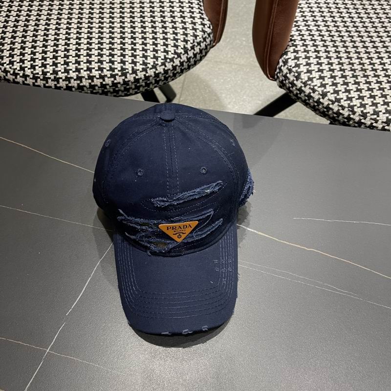 Prada cap (52)