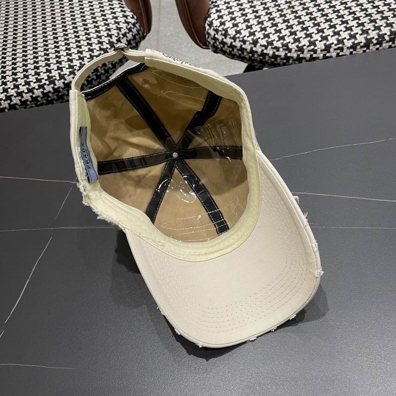 Prada cap (58)