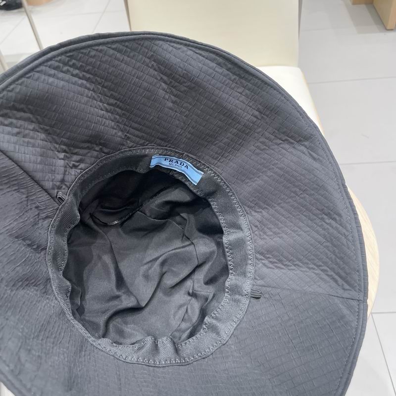 Prada hat (1)