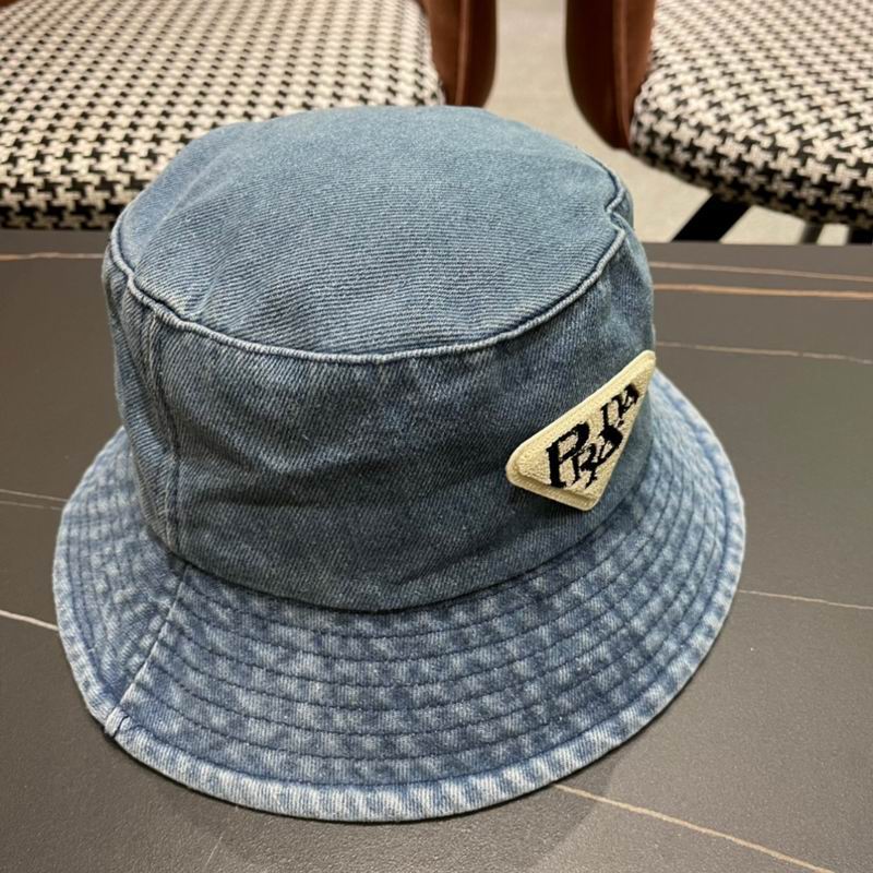 Prada hat (100)
