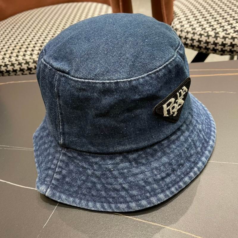 Prada hat (111)