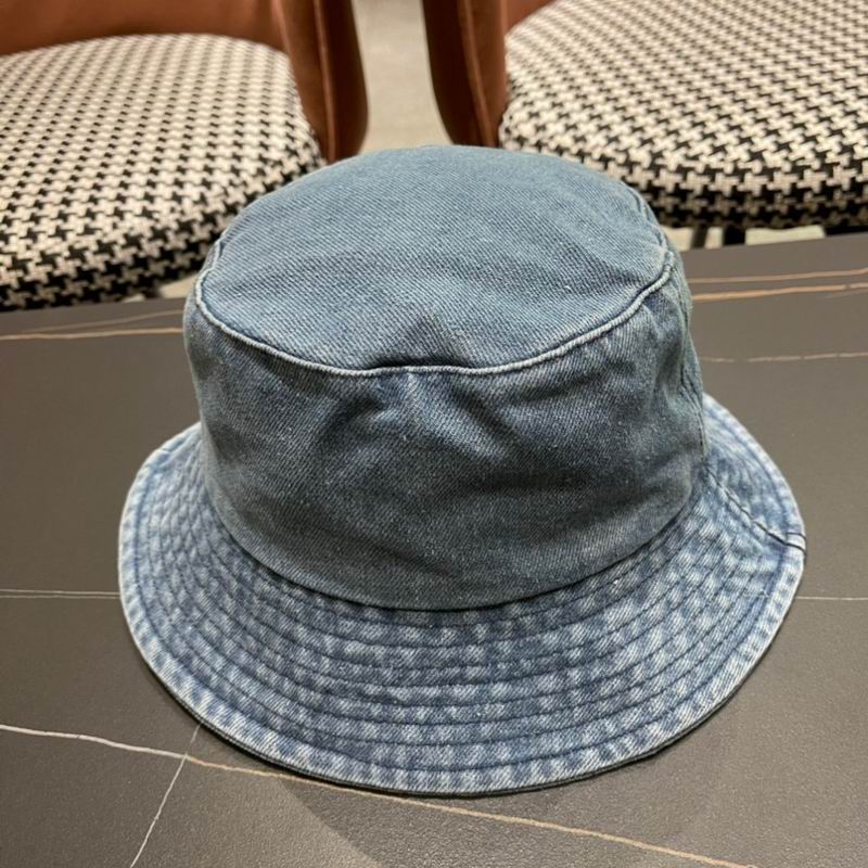 Prada hat (99)
