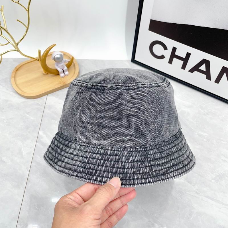 Prada hat dx (12)