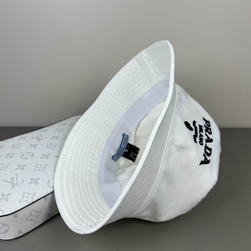 Prada hat dx (32)