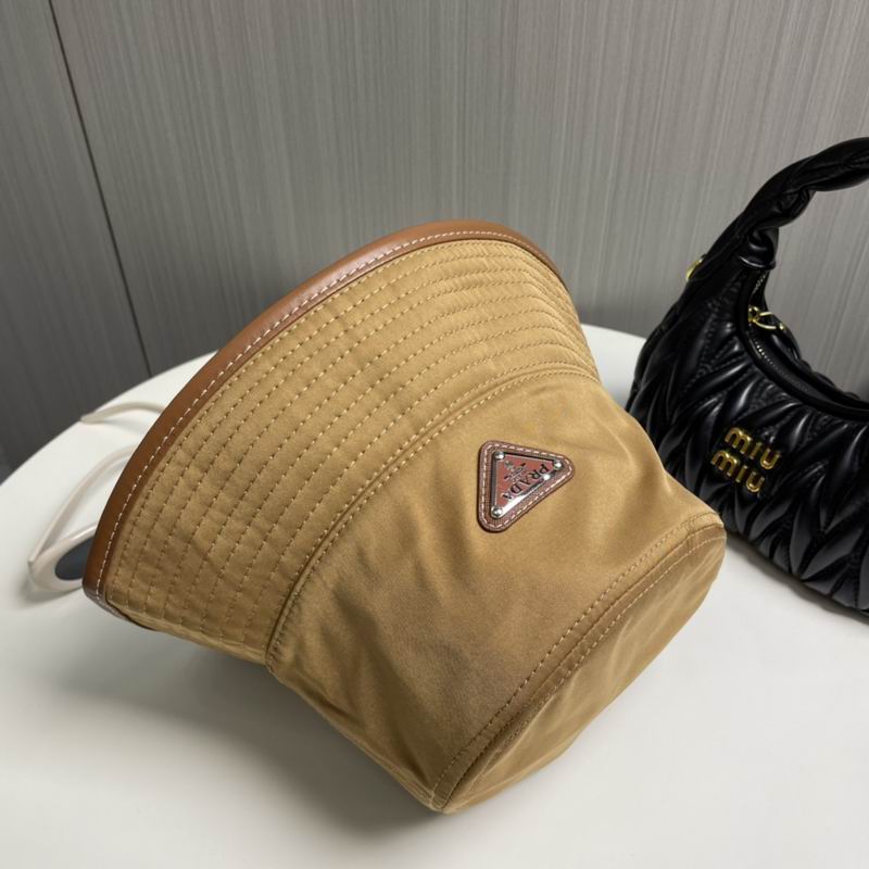 Prada hat dx (44)