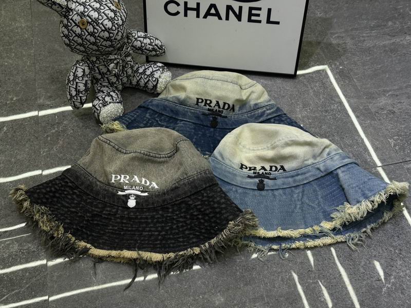 Prada hat dx (6)