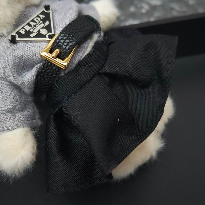 Prada keyring (39)