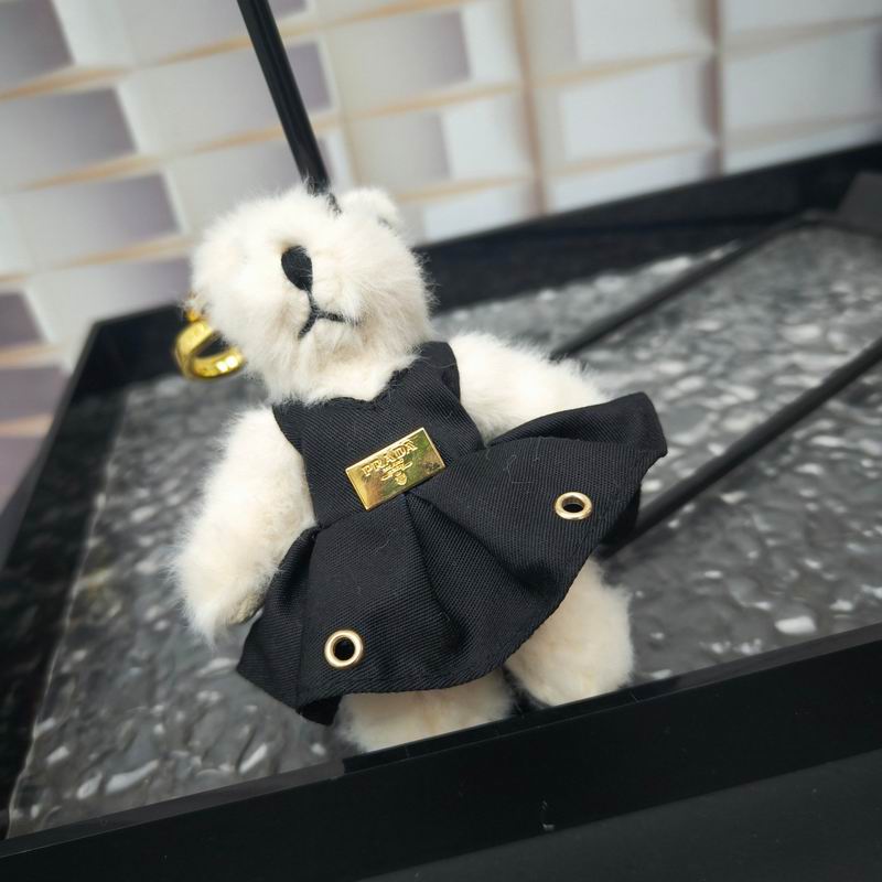 Prada keyring (44)