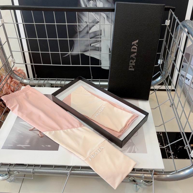 Prada oversleeve hh (3)