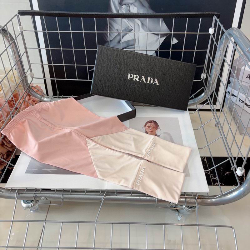 Prada oversleeve hh (5)