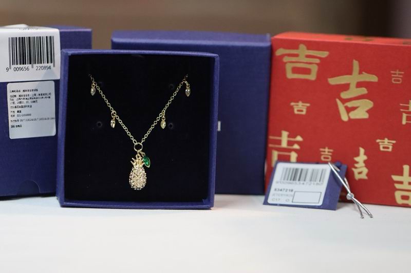 Swarovski Necklace 03yxh110 (1)