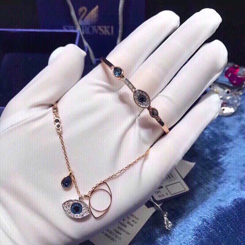 Swarovski Necklace 03yxh86 (8)