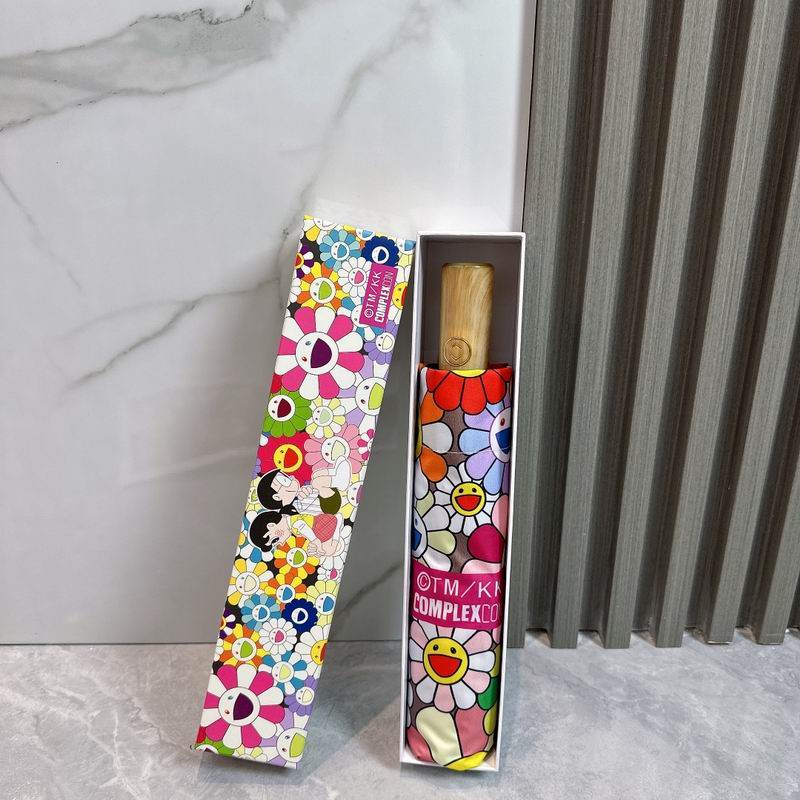 Takashi Murakami in Roppongi Umbrella (1)