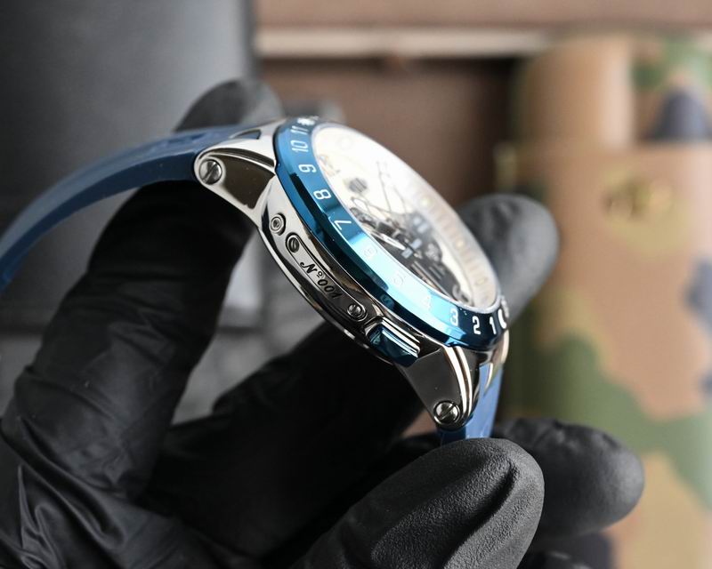 Ulysse Nardin 44mm 66 (4)