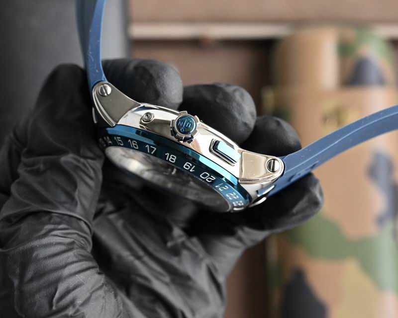 Ulysse Nardin 44mm 66 (5)