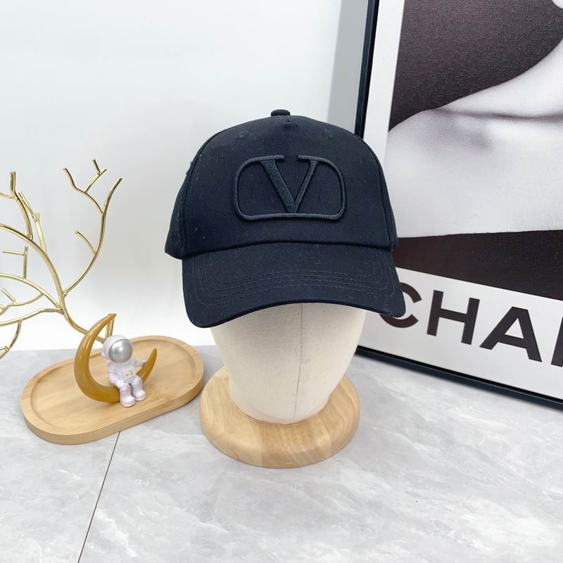 Valentino Cap dx (9)