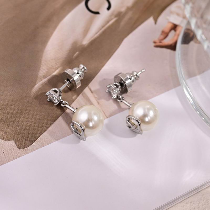 Valentino earring 02yxh86 (2)