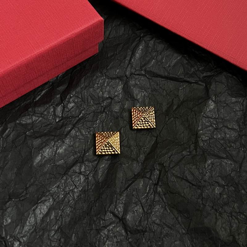 Valentino earring 03yxh105 (1)