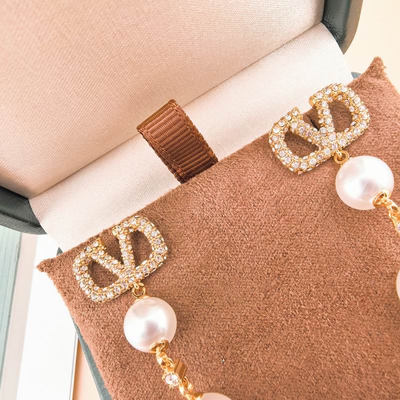 Valentino earring 03yxh96 (3)