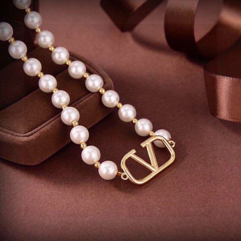 Valentino necklace 01yxh50 (1)