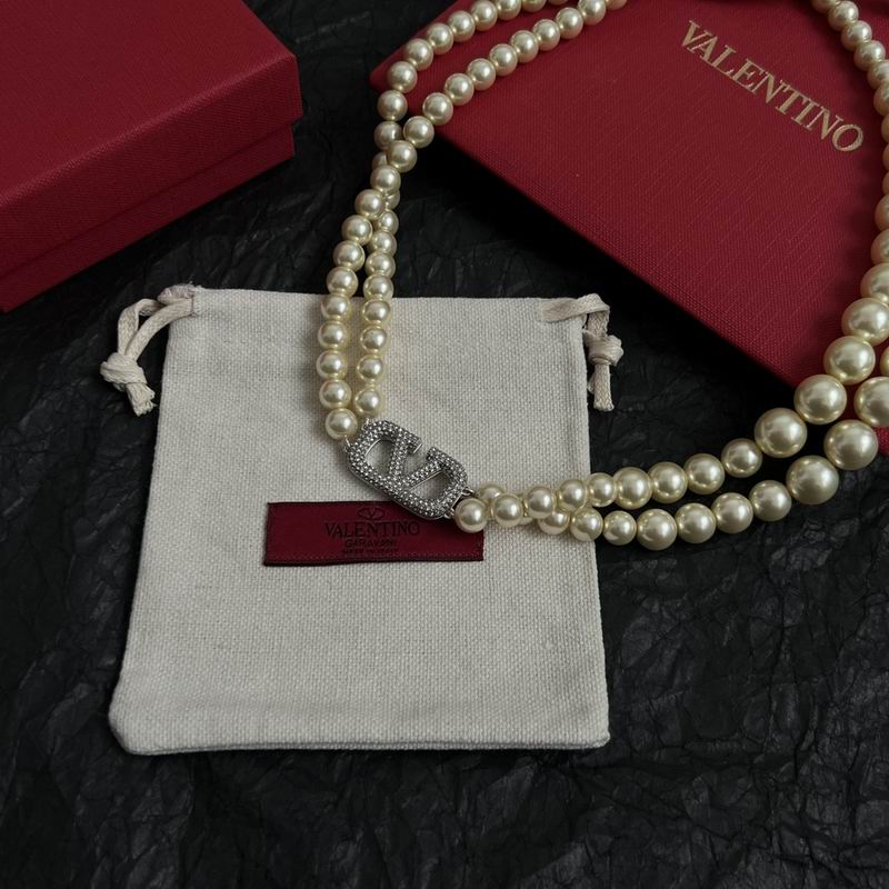 Valentino necklace 03yxh56 (2)