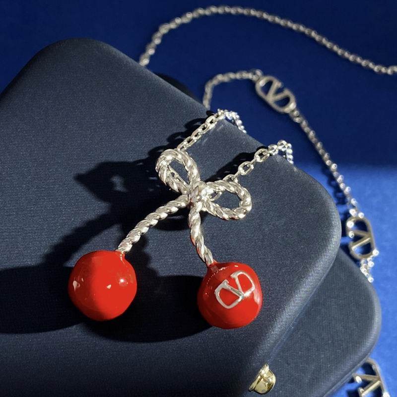 Valentino necklace 03yxh60 (3)