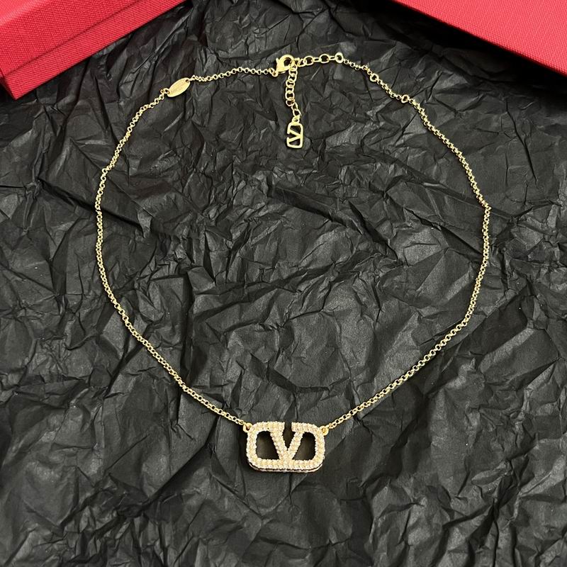 Valentino necklace 03yxh61 (4)