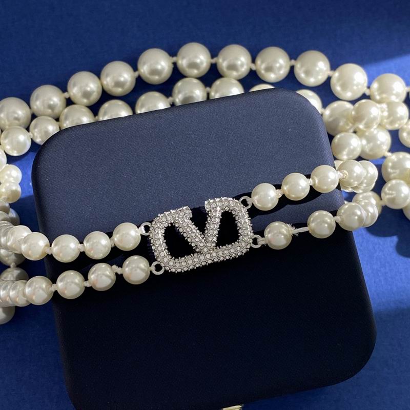 Valentino necklace 03yxh62 (3)