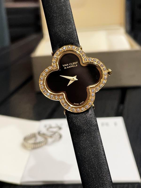 Van Cleef & Arpels 30mm 50 (5)