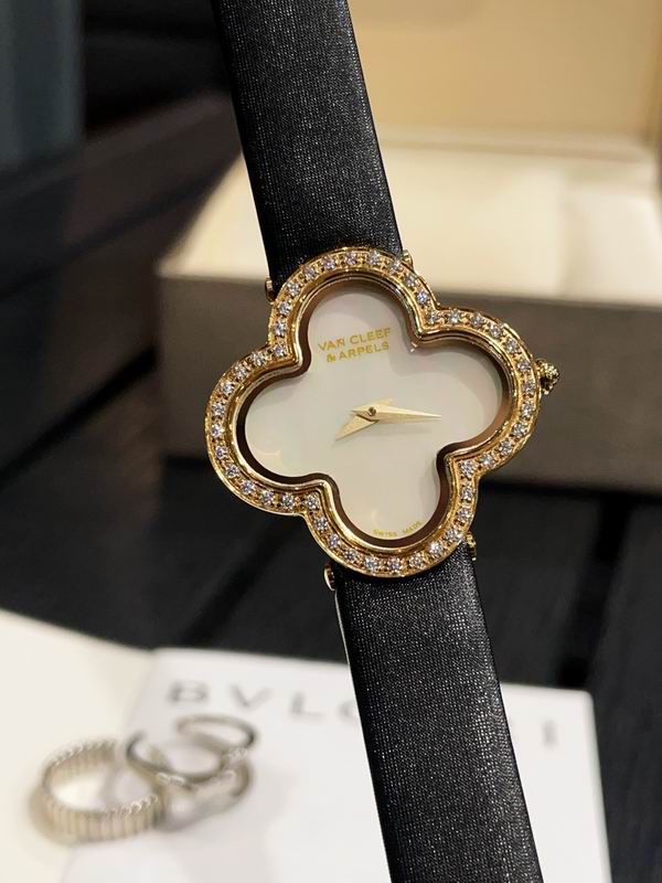 Van Cleef & Arpels 30mm 50 (6)