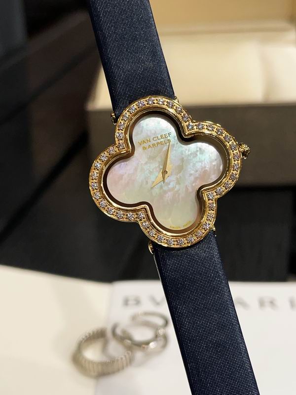 Van Cleef & Arpels 30mm 50 (8)