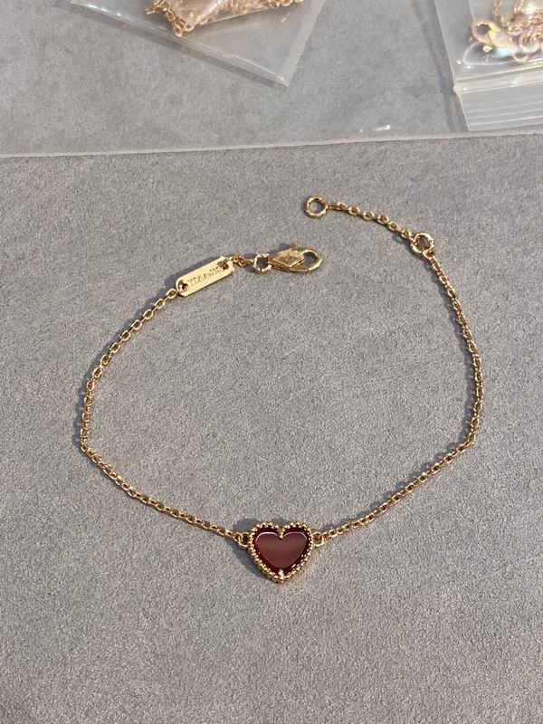 Van Cleef & Arpels bracelet 03lyh54 (1)