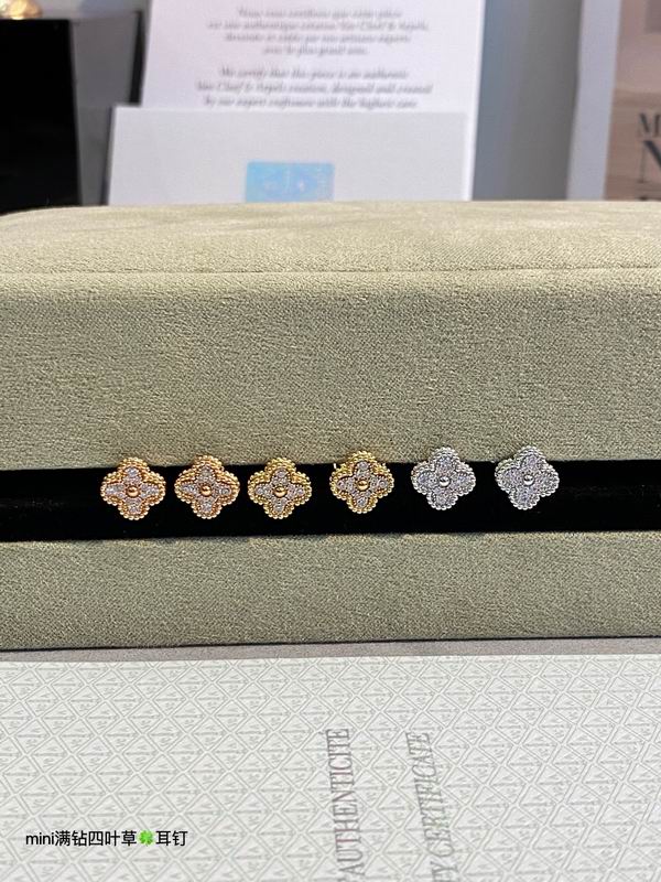 Van Cleef & Arpels earring 03lyh23 (6)