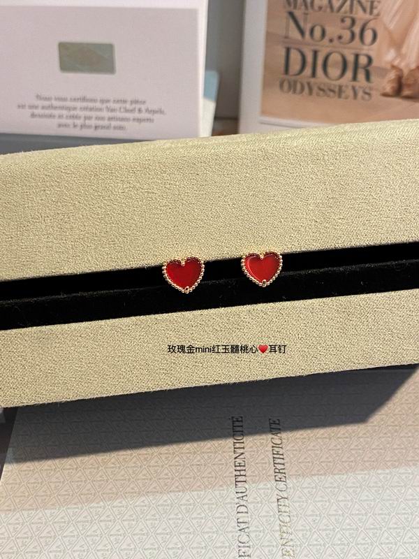 Van Cleef & Arpels earring 03lyh28 (5)