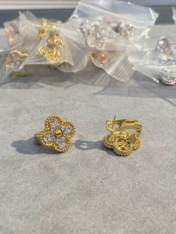 Van Cleef & Arpels earring 03lyh32 (4)