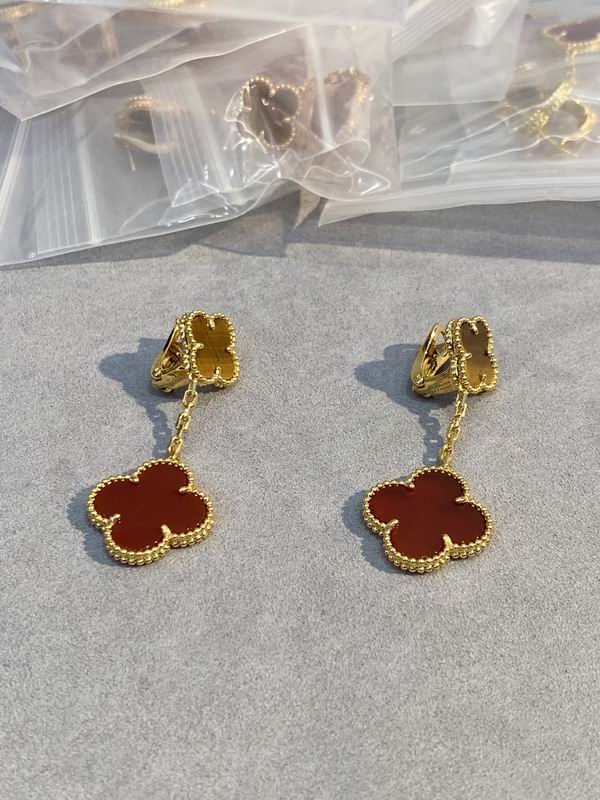 Van Cleef & Arpels earring 03lyh35 (2)