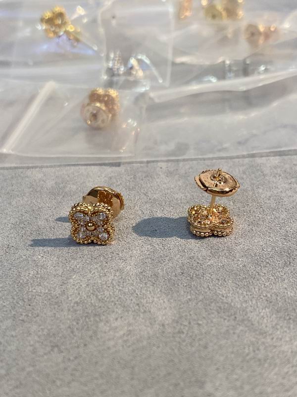 Van Cleef & Arpels earring 03lyh43 (2)