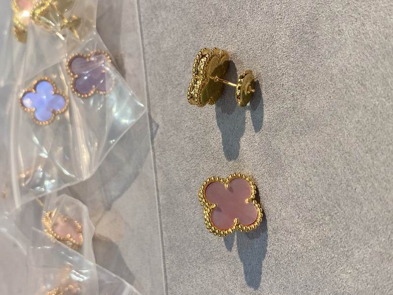 Van Cleef & Arpels earring 03lyh44 (16)