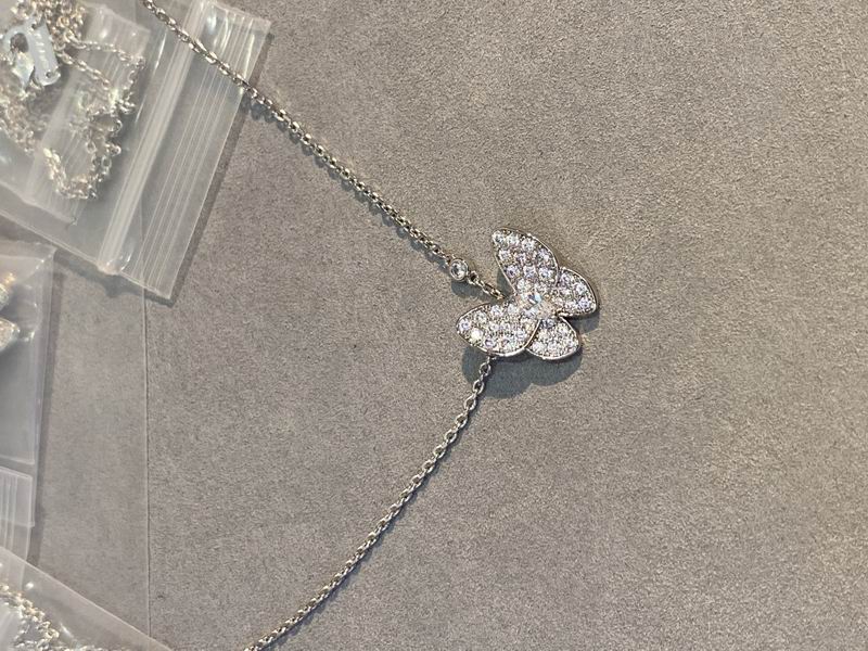 Van Cleef & Arpels necklace 03lyh54 (3)