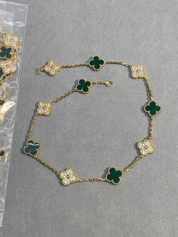 Van Cleef & Arpels necklace 03lyh58 (2)