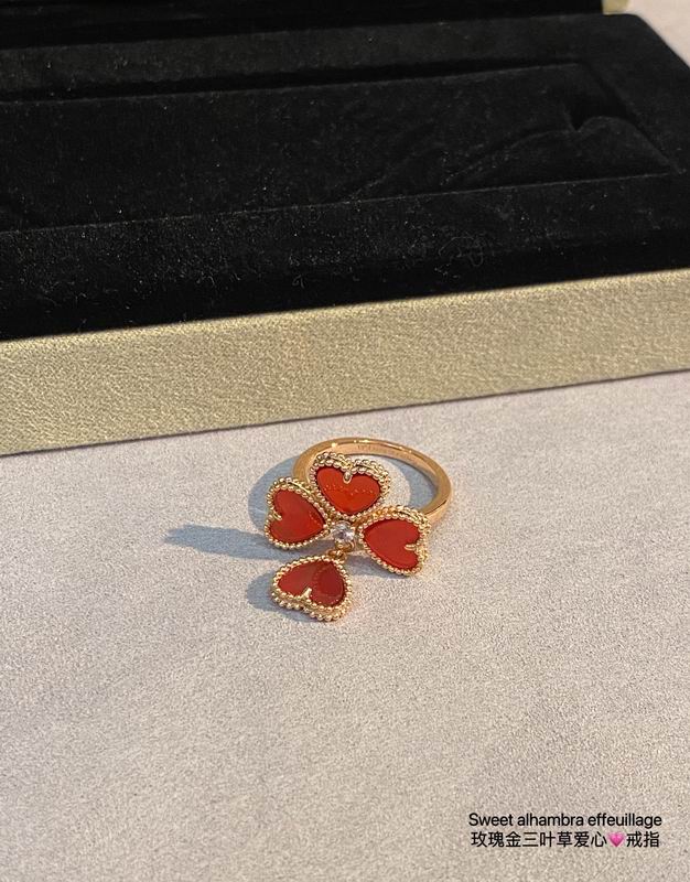 Van Cleef & Arpels ring 03lyh19 (1)