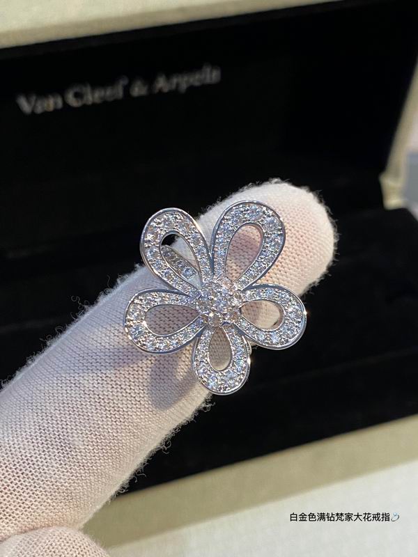 Van Cleef & Arpels ring 03lyh20 (6)