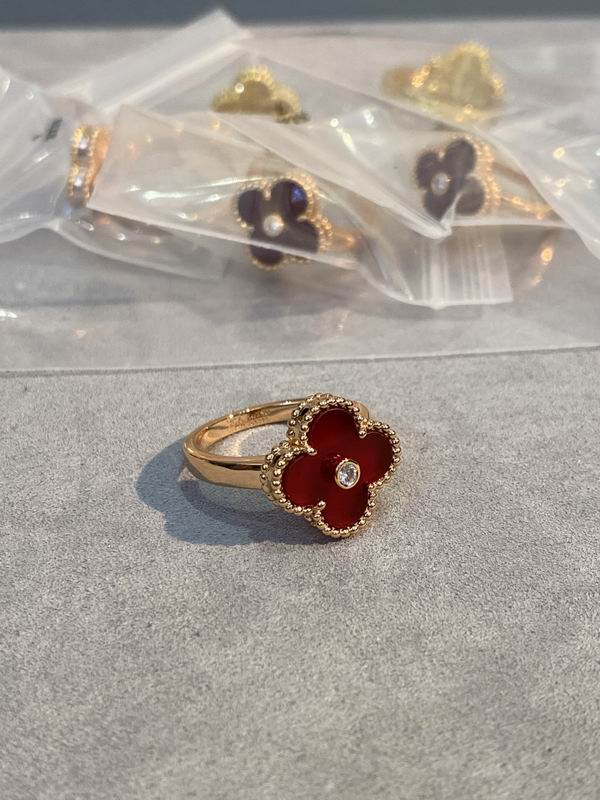 Van Cleef & Arpels ring 03lyh28 (2)