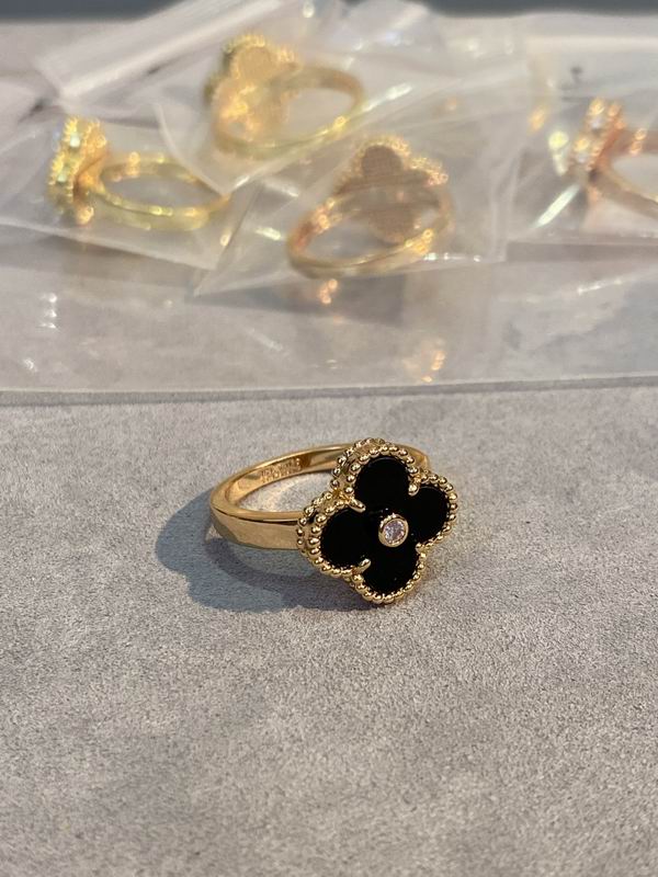 Van Cleef & Arpels ring 03lyh28 (6)