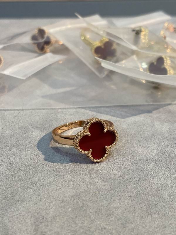 Van Cleef & Arpels ring 03lyh28 (9)