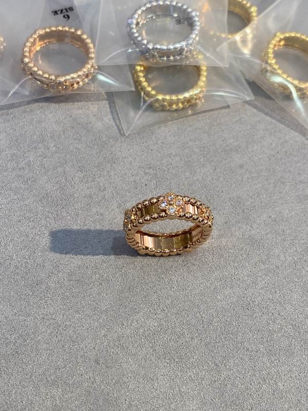 Van Cleef & Arpels ring 03lyh29 (2)